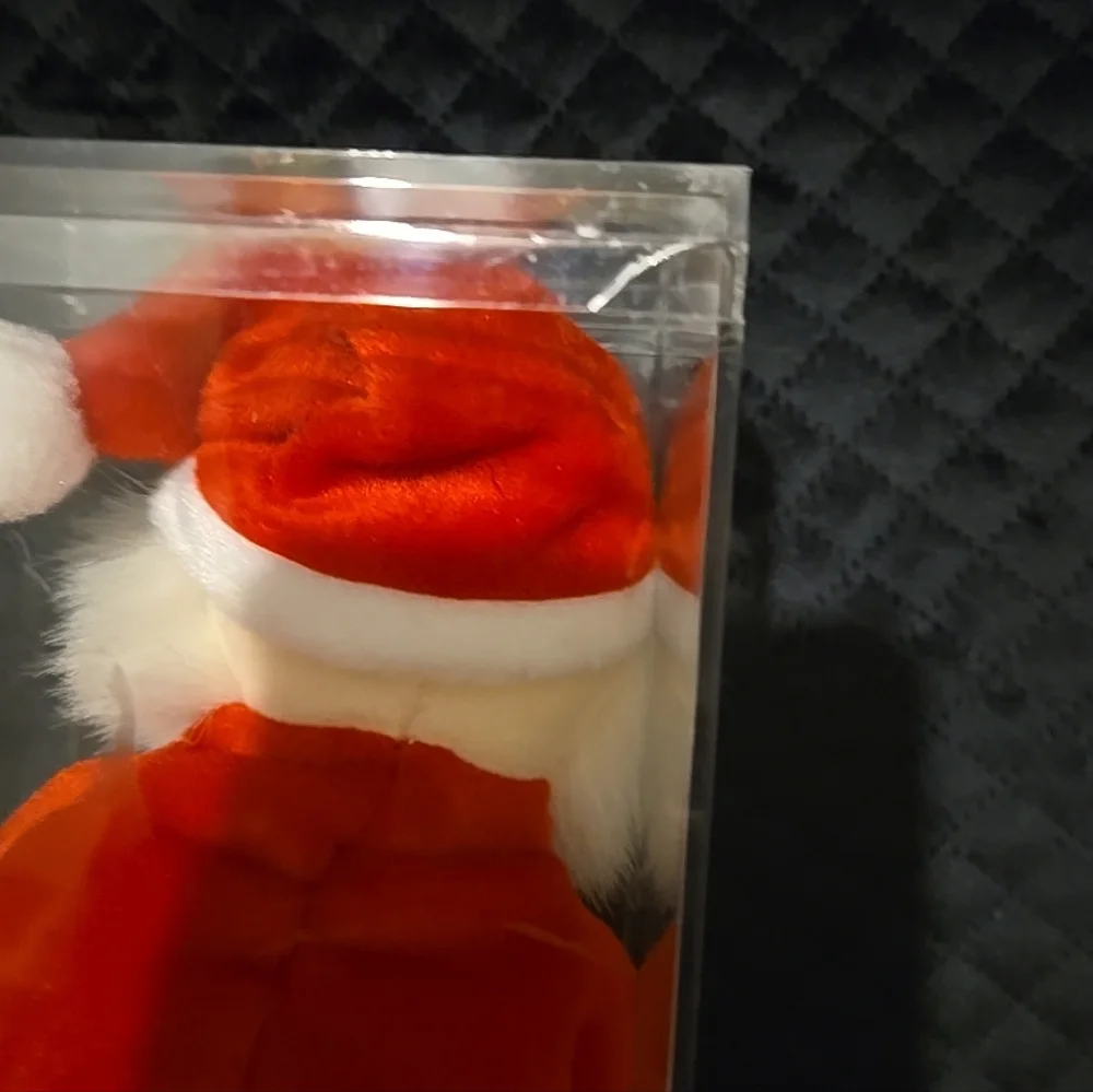 Ty Santa beanie baby, December, 1998 With Case